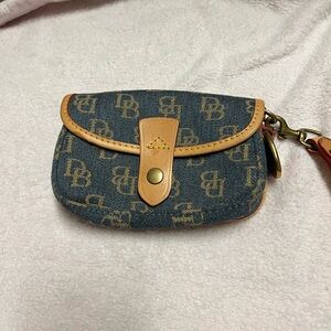 Dooney & bourke